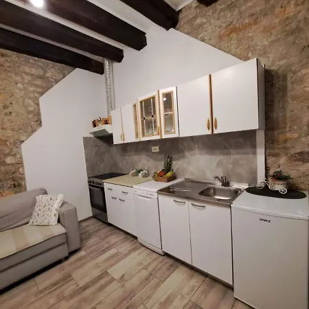 Zrinka Apartment Jesenice (Split-Dalmatia)